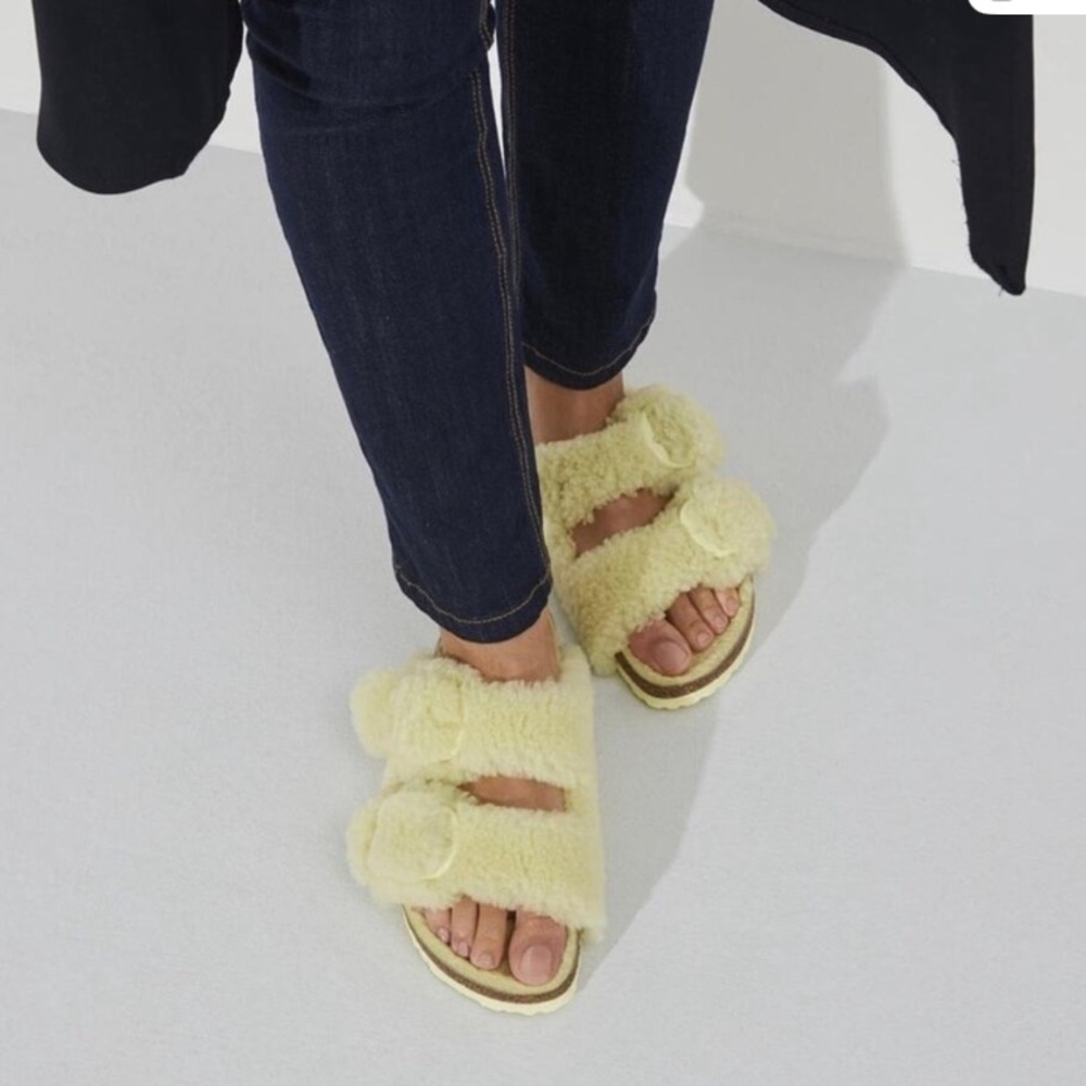 🆕 Birkenstock Arizona Big Buckle Teddy Shearling Sandals - Picture 2 of 9